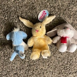 Cute stuffed animal bundle Plush bunnies stuffies lot